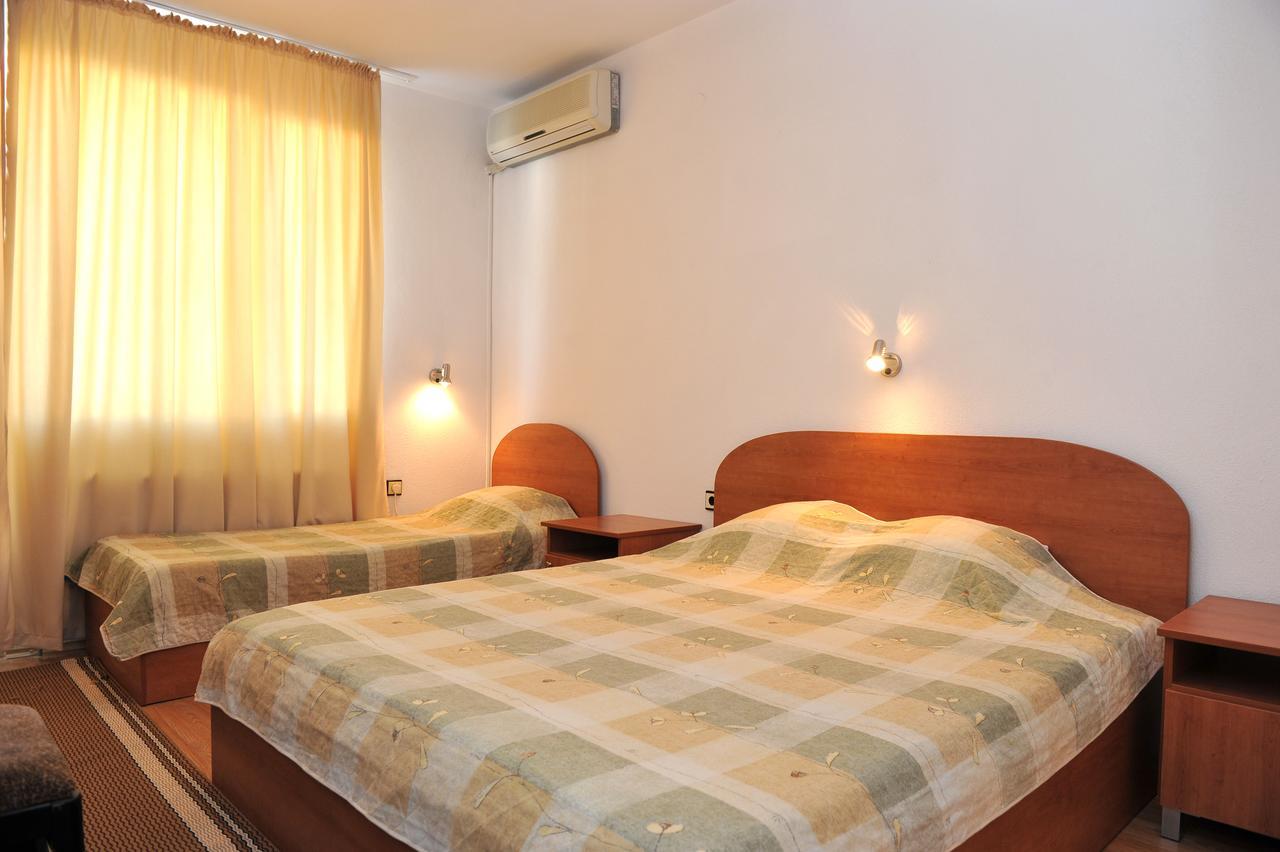 Family Hotel Blazhi Sandanski Eksteriør billede